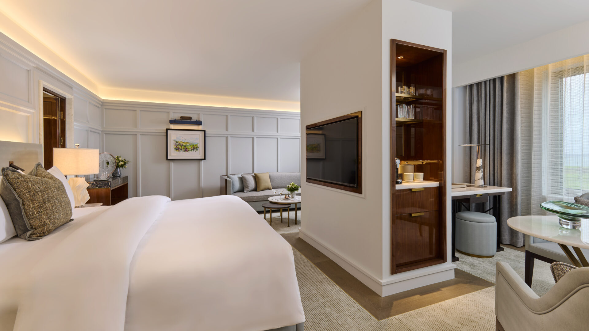 Hero desktop banner single