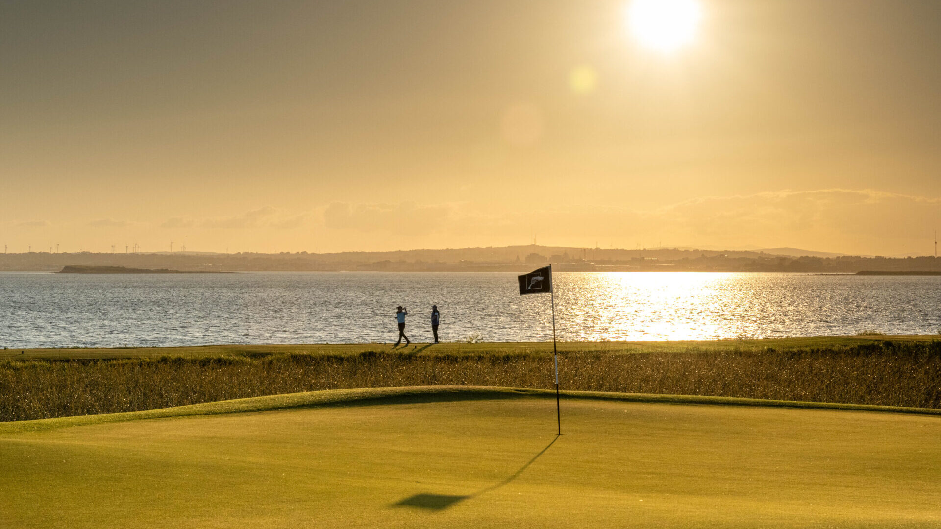 Hero desktop banner single